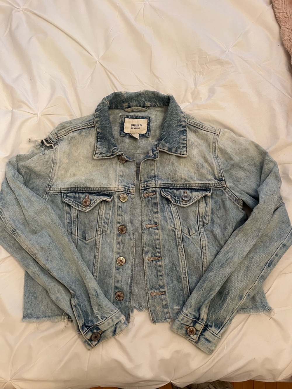🩵 2 for $30🩵 Women’s Distressed Light Wash Denim Jacket - Cropped